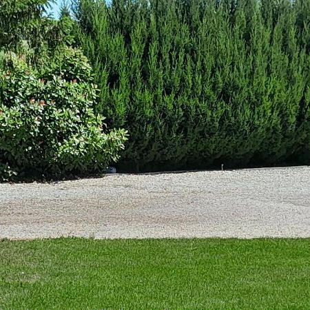 Les Roulottes Hotel Pouilly-sur-Vingeanne Eksteriør billede